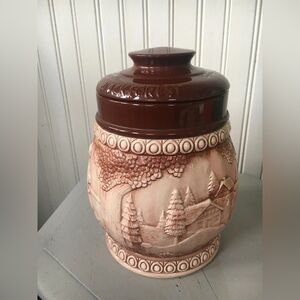 1976 Peak Freans cookie jar